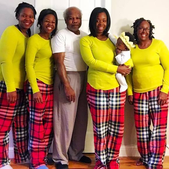 Meet your Posher, Dezi - Picture 1 of 1